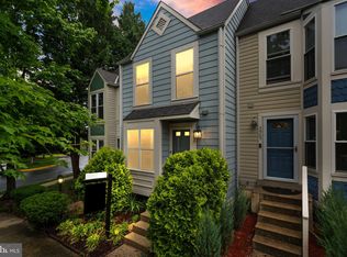 5903 Saint Giles Way, Alexandria, VA 22315
