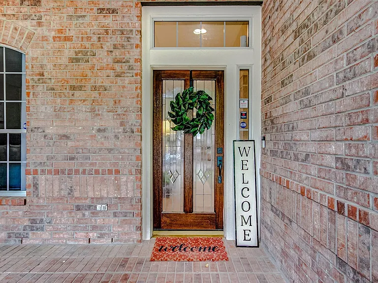 18207 Red Eagle Ct — Photo 6
