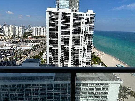 4th image of 16699 Collins Avenue #2204