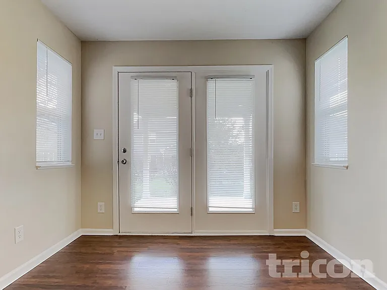 2522 Swan Sea Dr — Photo 4
