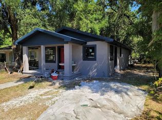 1318 E Church St, Plant City, FL 33563
