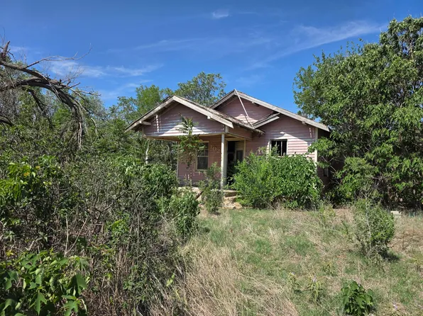 1024 Clark St, Pampa, TX 79065