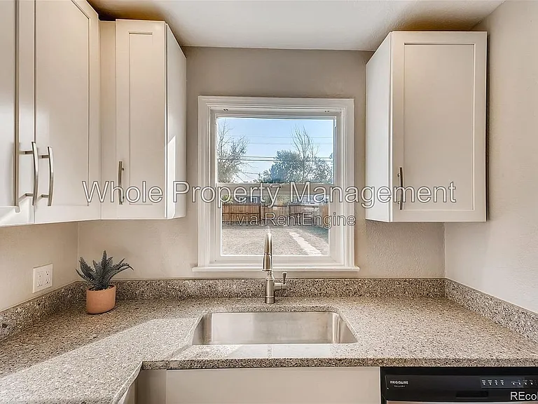 1764 Oswego St — Photo 10