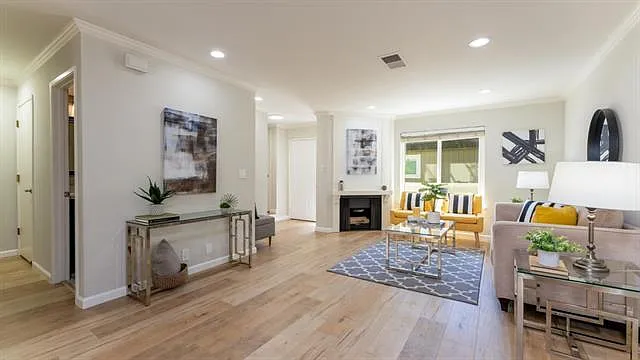 206 Michael Dr — Photo 4