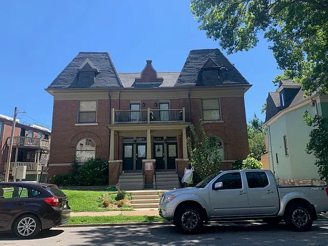 4390 McPherson Ave — Photo 35