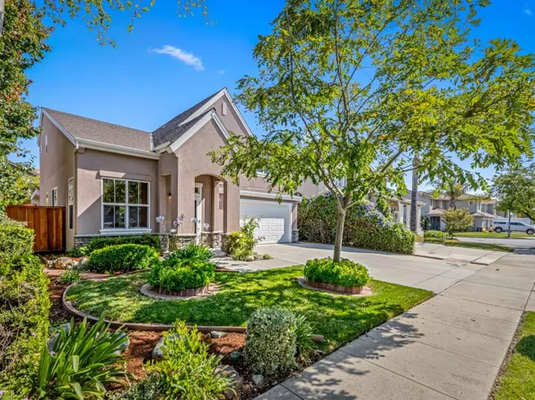 915 Sorrento Ct, Gilroy, CA 95020