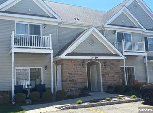 19 Dogwood Ln #U9F, Haskell, NJ 07420