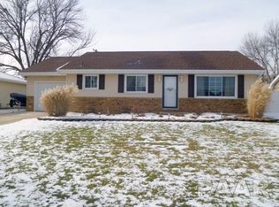 1125 S Mesa Dr, Peoria, IL