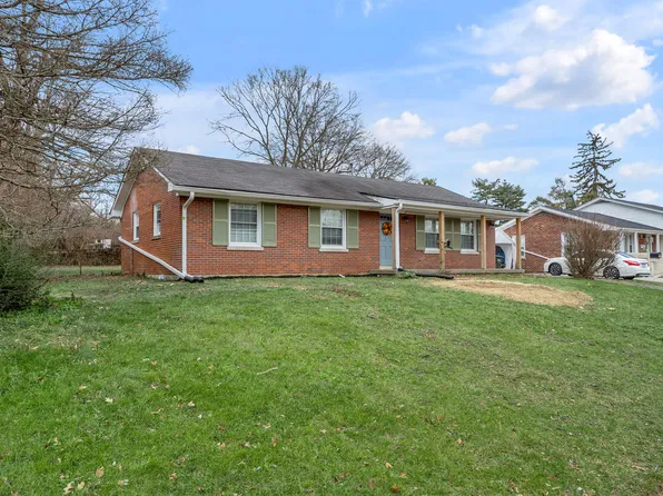 1911 Deauville Dr, Lexington, KY 40504