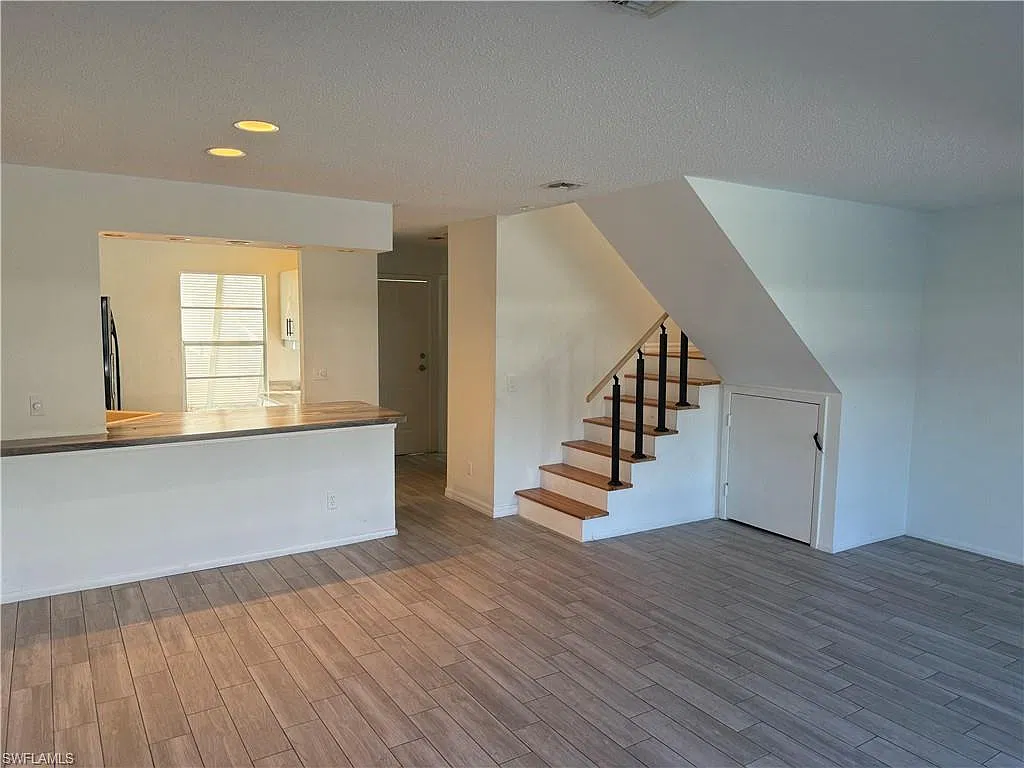 2 bed, 2.5 bath, 1119 sqft, $2,000 — Photo 4