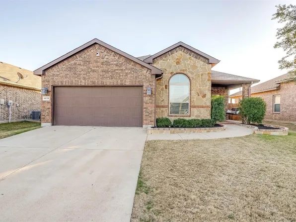 1076 Doe Meadow Dr, Burleson, TX 76028