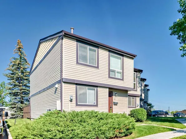 3029 E Rundleson Rd NE #37, Calgary, AB T1Y 3Z5