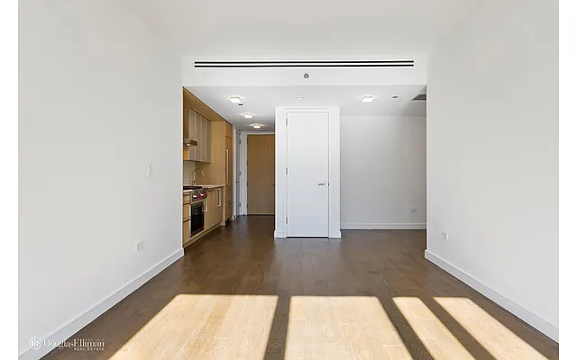 Rented by Douglas Elliman | media 7