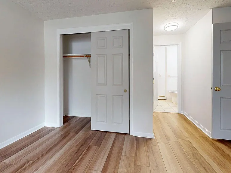 Stonebridge Apartments — Photo 6