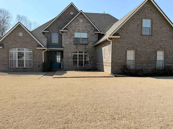 5 Northern Leaf Dr, Oakland, TN 38060