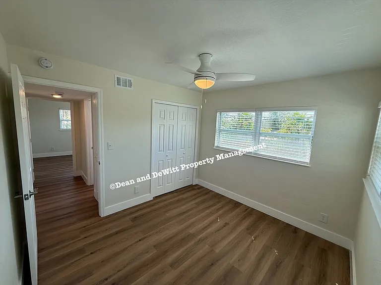 6642 5th Ave N #D — Photo 12