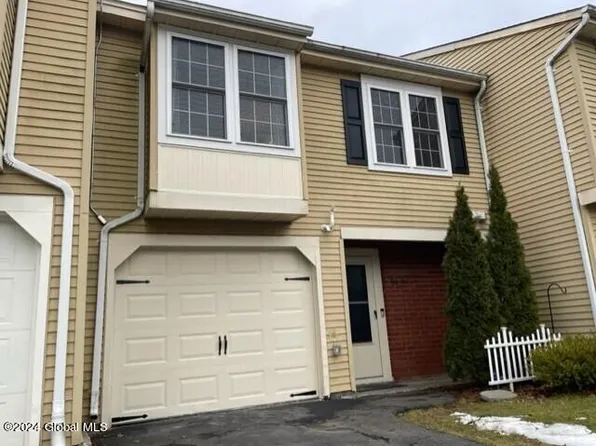 59 Meadowlark Drive, Cohoes, NY 12047