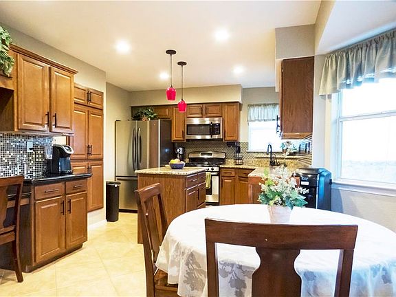 3rd image of 1416 Michelangelo Dr