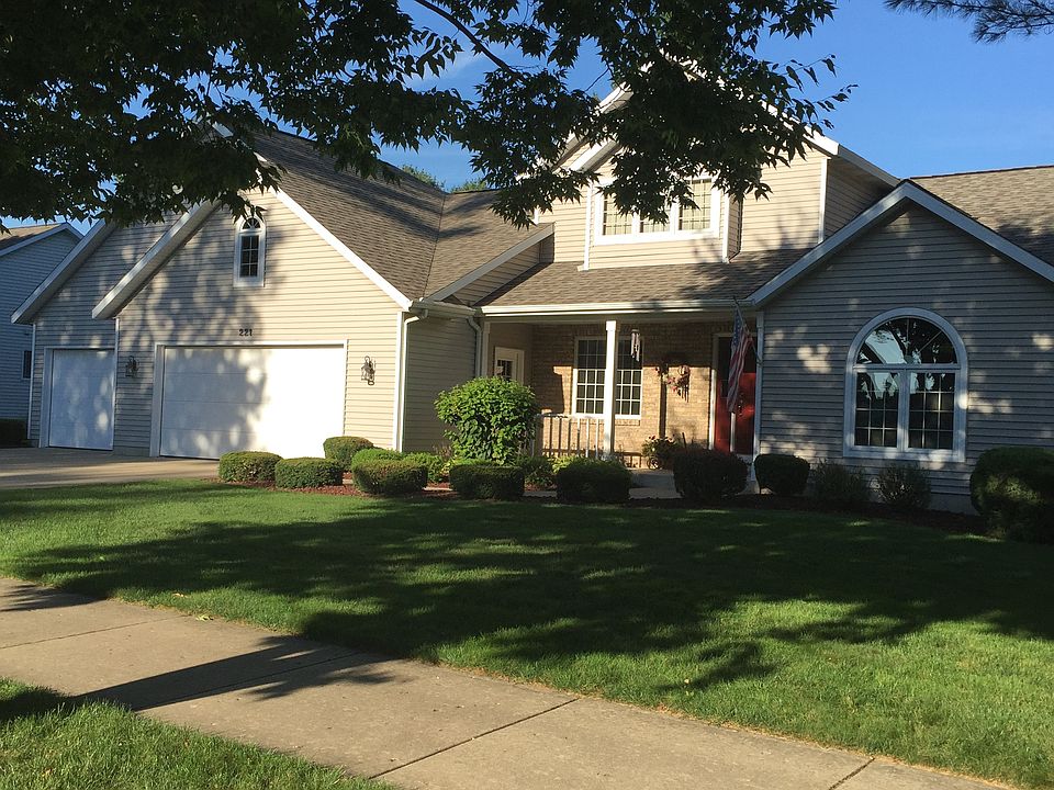 221 Cambridge Ave, Holland