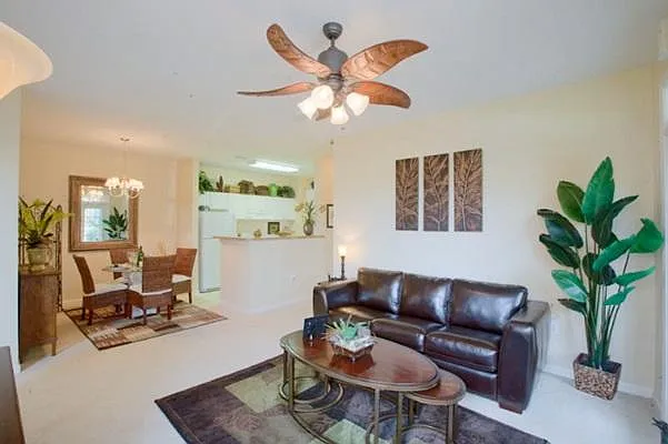 1 Preserve Ave — Photo 5