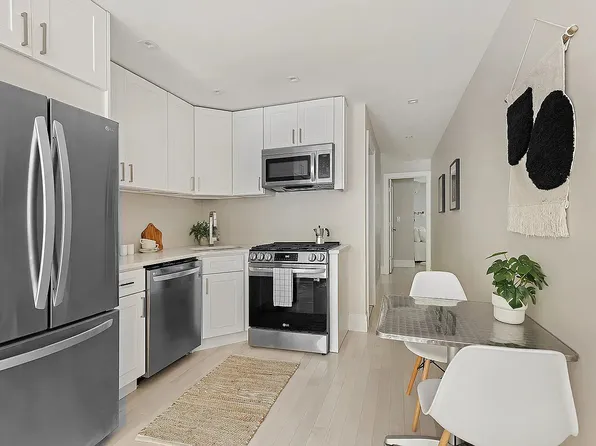 281 Jefferson Avenue image 1 of 11
