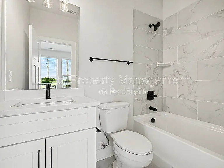 2146 N Graham St — Photo 18