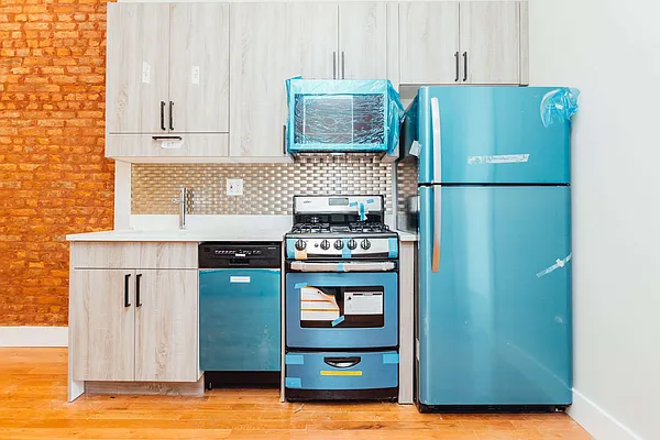 Rented by Nooklyn NYC LLC | media 20