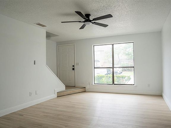 3rd image of 603 CASA PARK COURT #G