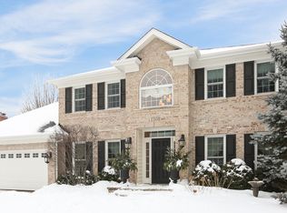 1308 Ada Ln, Naperville, IL 60540