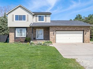 5430 Owen Rd, Linden, MI 48451