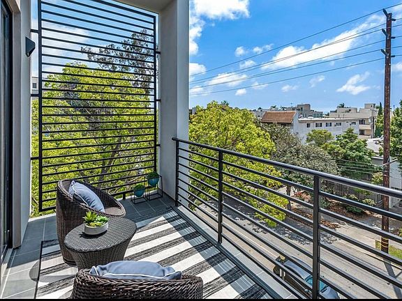 5th image of 1906 Overland Ave #4010