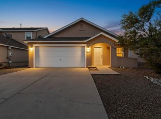 10427 Calle Acanta NW, Albuquerque, NM 87114