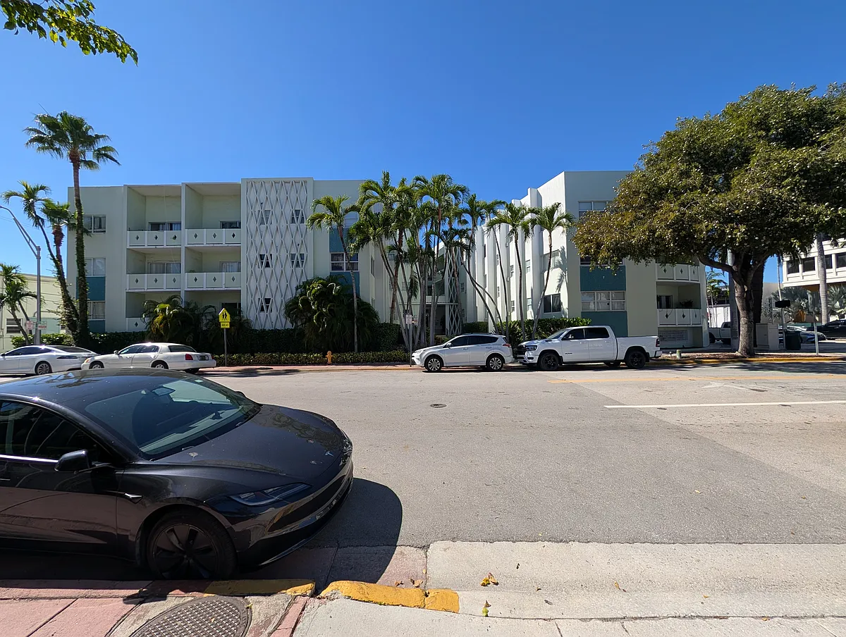 Building Photo - Montego Apartments
