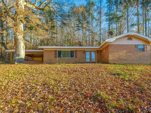 230 Indian Dr NE, Dalton, GA 30721