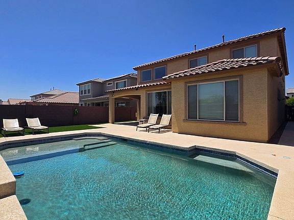 5th image of 25609 N 163rd Dr