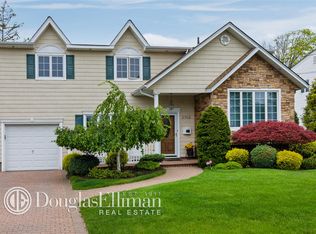 2966 Wynsum Ave, Merrick, NY 11566