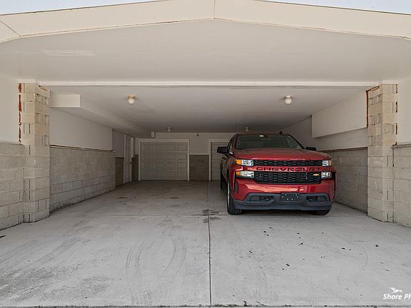 3rd image of 214 E Poplar Ave #100