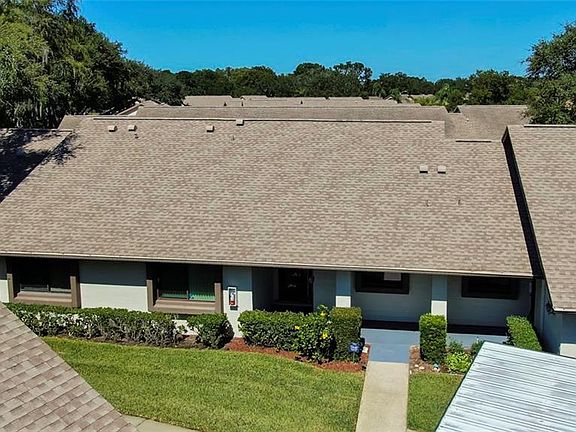 3rd image of 2576 Laurelwood Dr APT B
