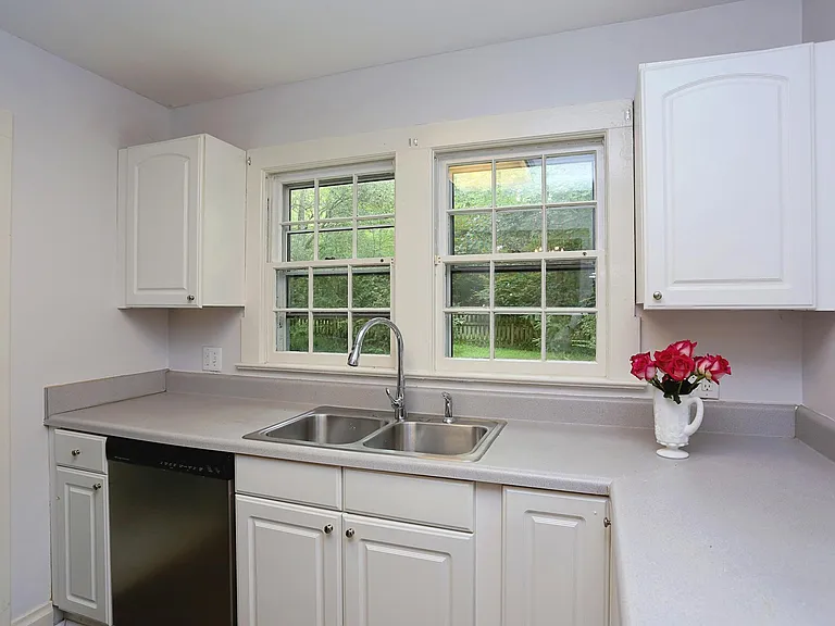 502 Pritchard Ave — Photo 10