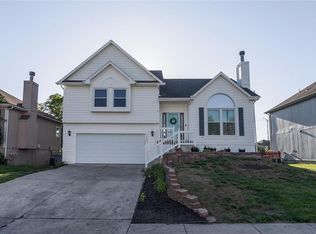 14891 S Summit St, Olathe, KS 66062