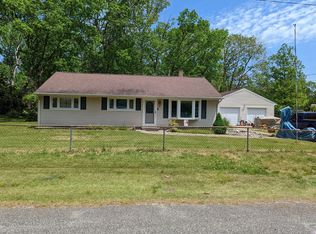 8 Oak Ave, Browns Mills, NJ 08015