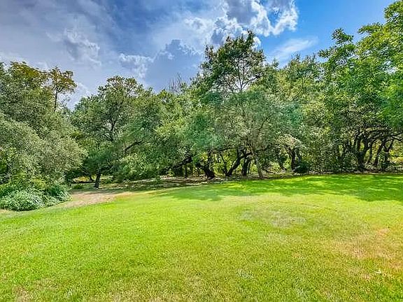 2nd image of 2405 Creek Bend Cir