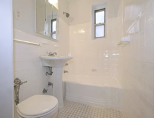 Rented by SW Queens Mezzanine | media 16