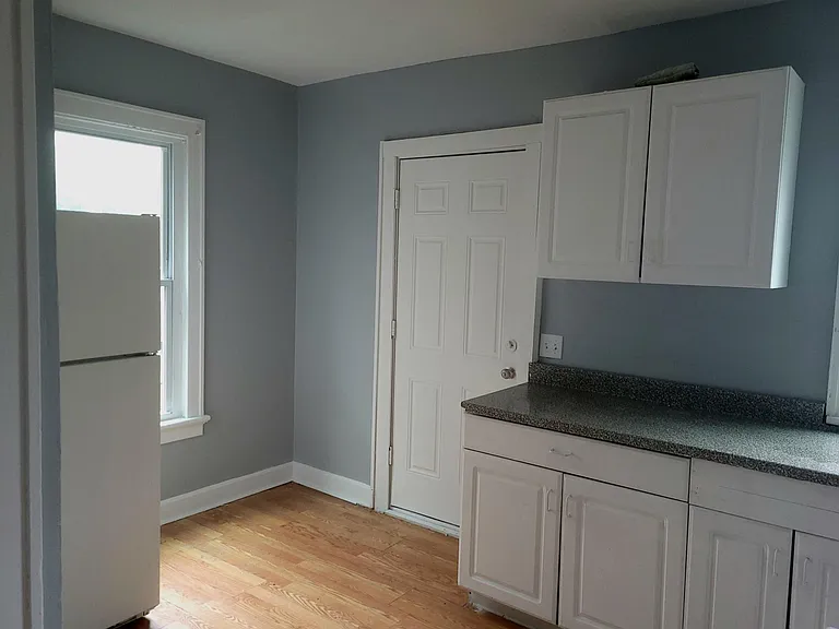 1629 Briarwood Ave — Photo 7