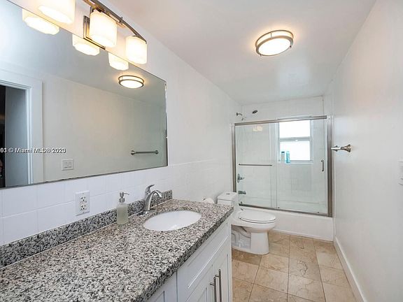 3rd image of 274 NW 32nd St APT 1