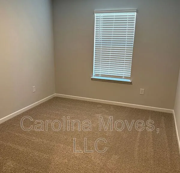 179 Randwick Ln — Photo 15