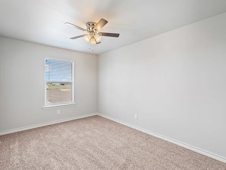8907 N County Road 3200 — Photo 18