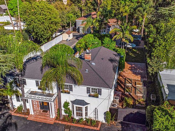2nd image of 3726 Laurel Canyon Blvd