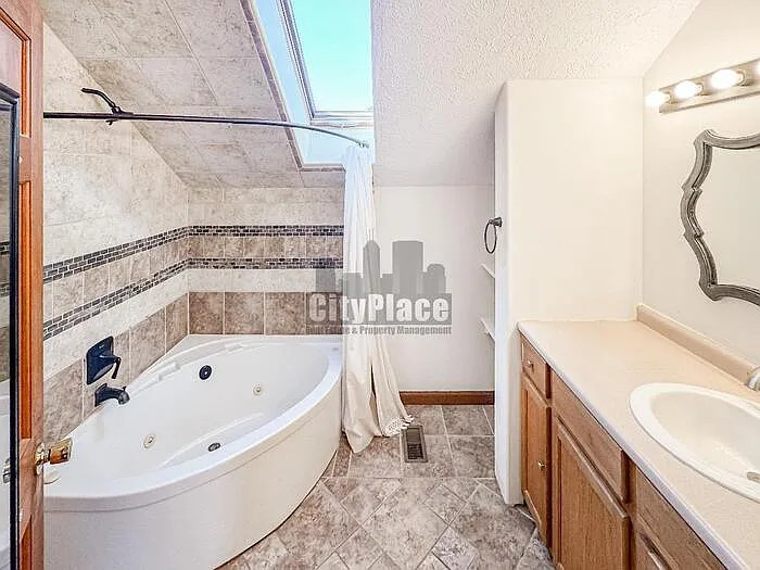 942 Fayette St — Photo 17