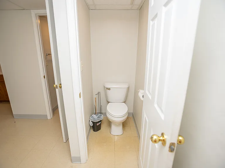 892 Missouri #100-1 — Photo 14